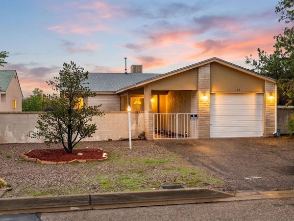 148 Pearl Drive NE, Rio Rancho, NM 87124