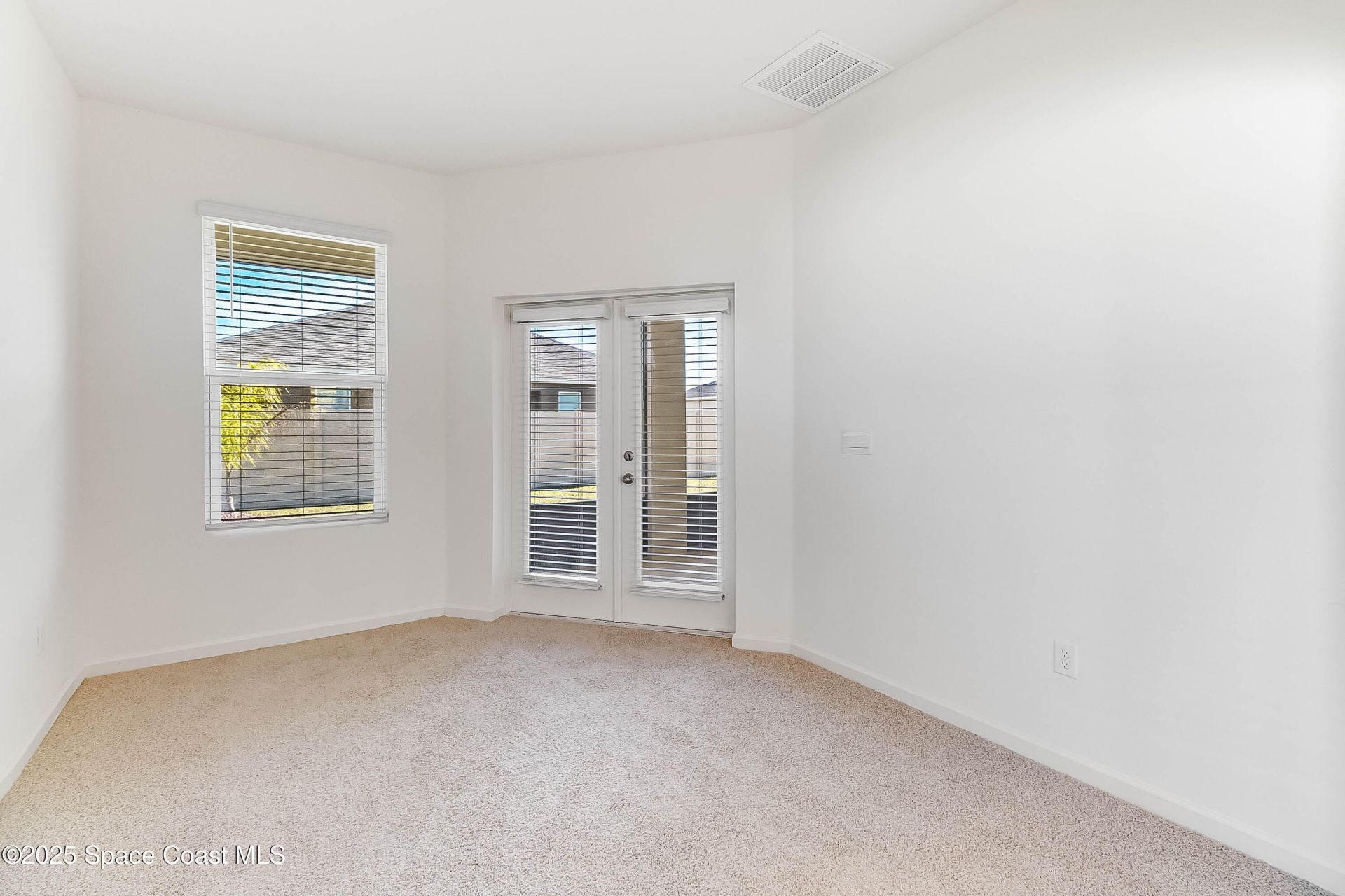 7075 Serpentine Court , Grant-valkaria, FL 32949 Photo