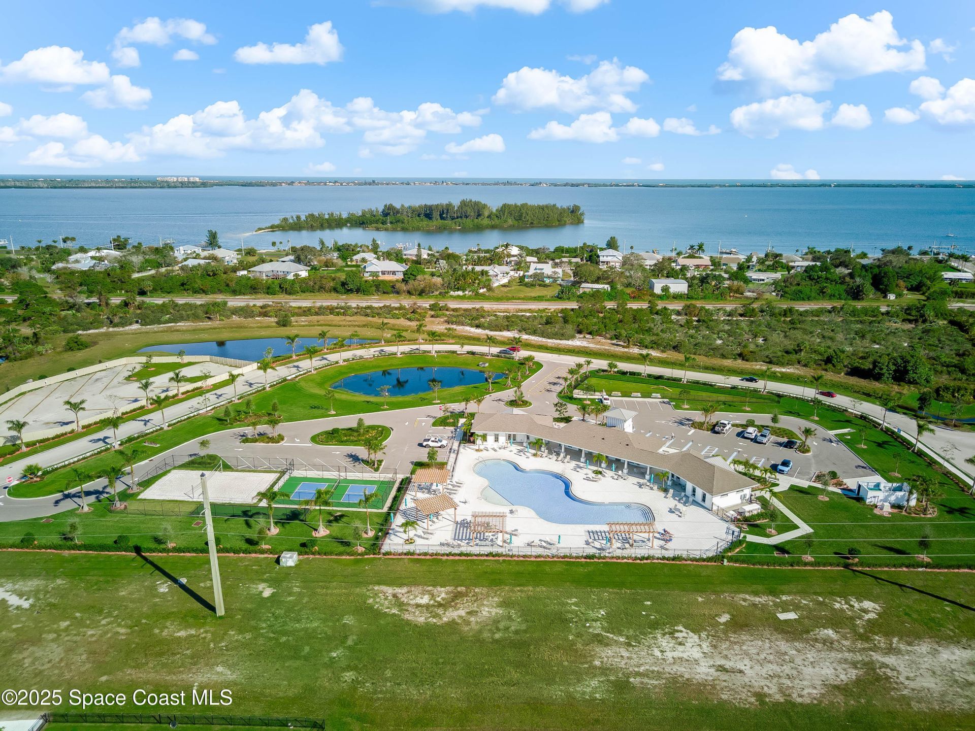 7075 Serpentine Court , Grant-valkaria, FL 32949 Photo