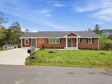 1601 CEDAR HILL RD , Charlottesville, VA 22901