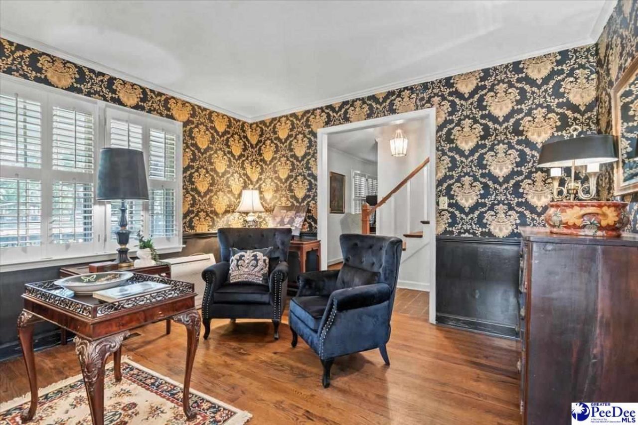 851 Park Ave. Photo 9