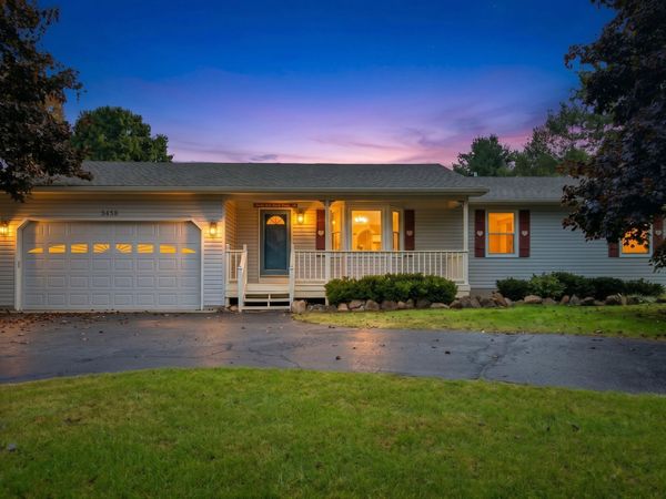 3458 Taggett Lake Drive, Highland, MI 48357