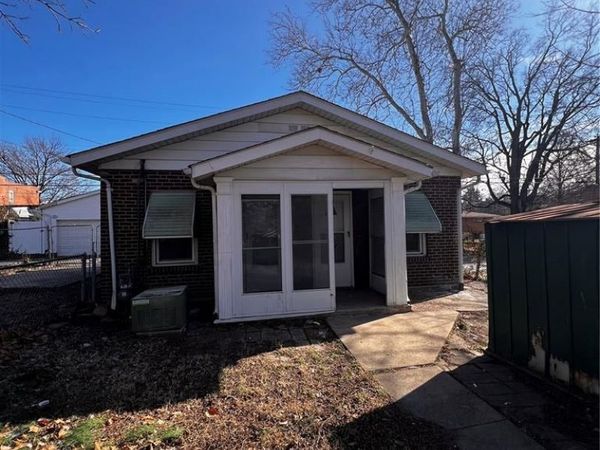 5520 Louisiana Avenue , St Louis, MO 63111