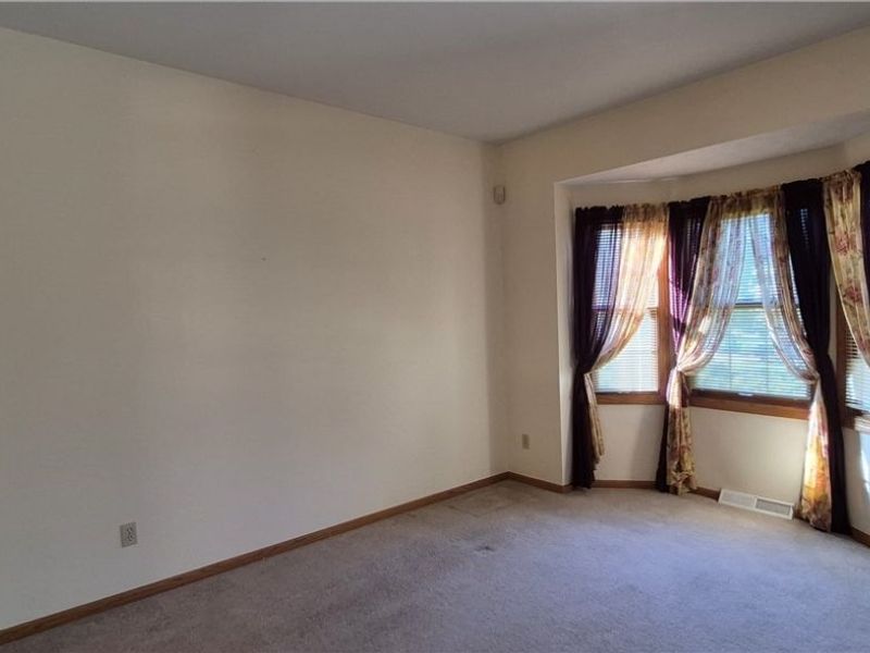 19457 Stony Point Drive, Strongsville, OH 44136 Photo 13