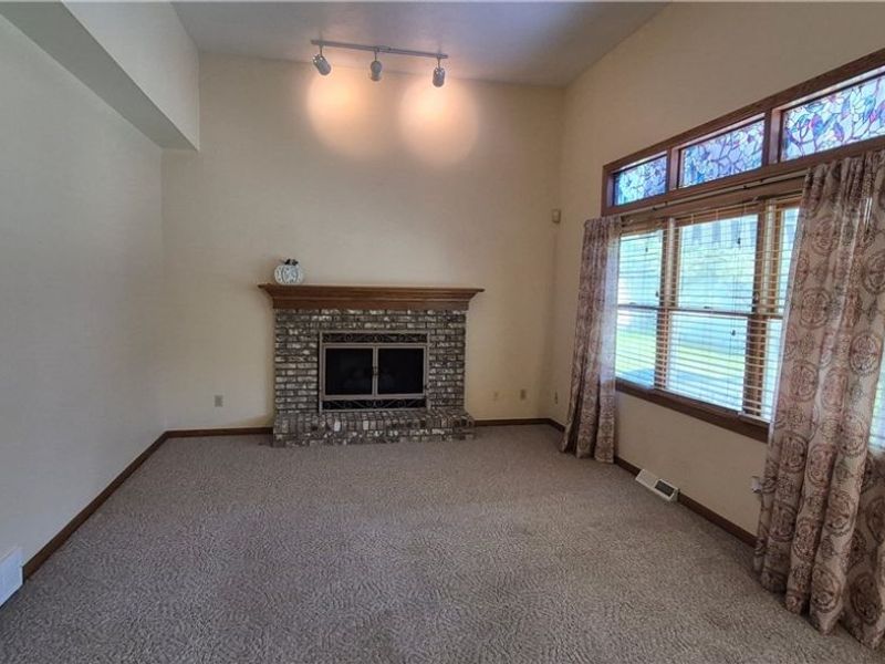 19457 Stony Point Drive, Strongsville, OH 44136 Photo 19