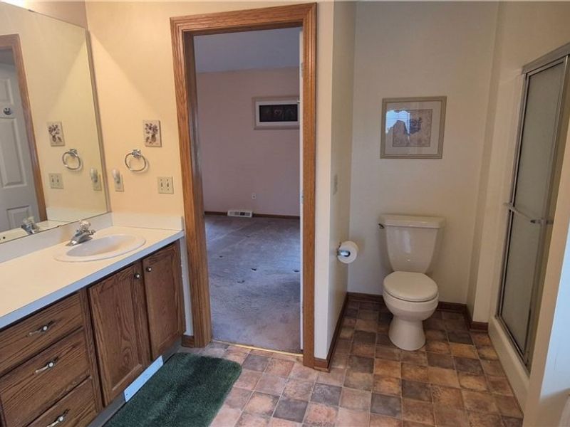 19457 Stony Point Drive, Strongsville, OH 44136 Photo 26