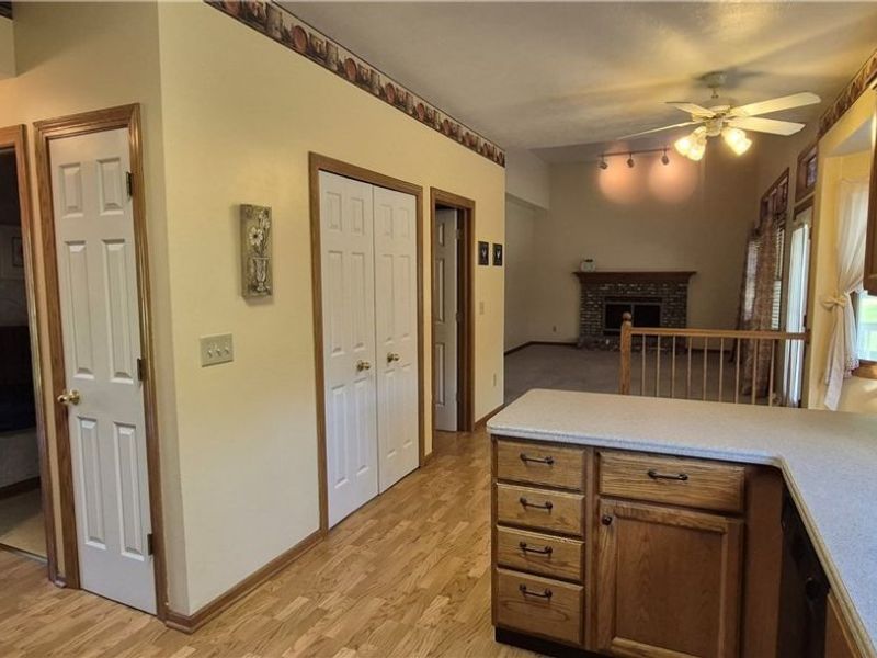 19457 Stony Point Drive, Strongsville, OH 44136 Photo 5