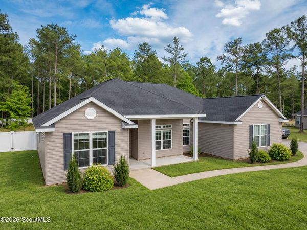 6708 Mamie's Drive , Blackshear, GA 31516
