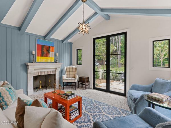 609 Oak Street , St. Simons Island, GA 31522