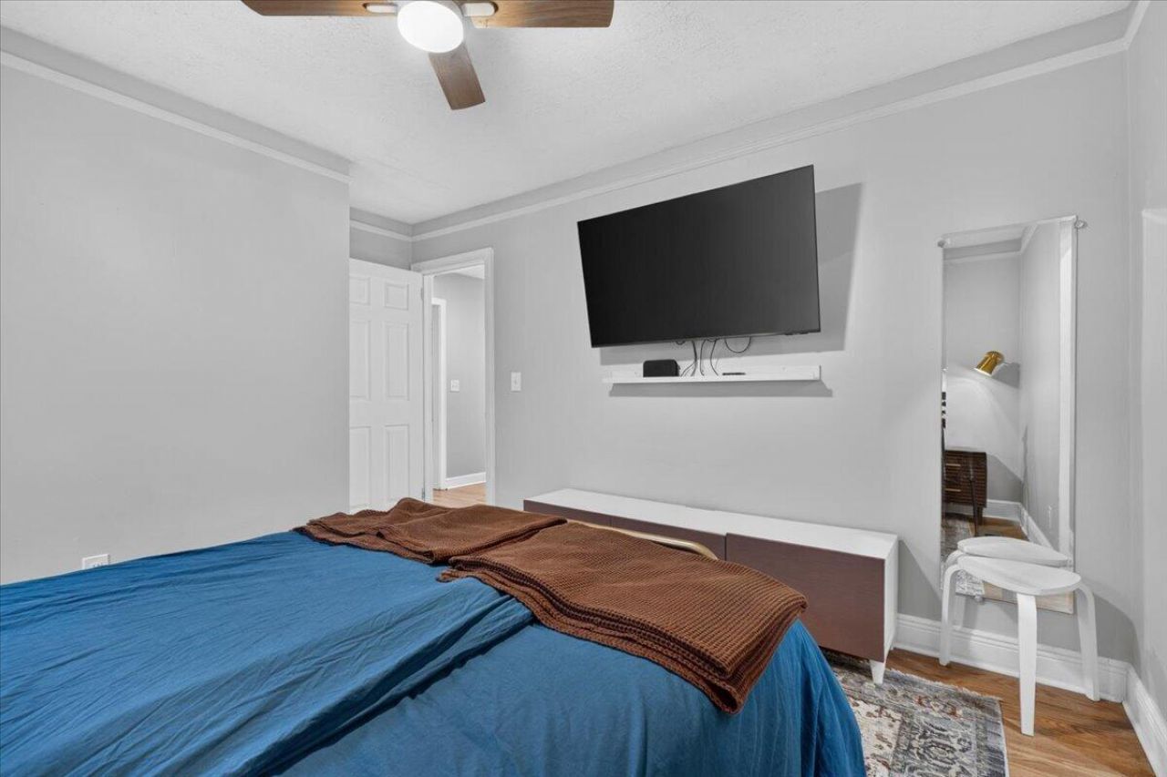 1167 Sherwood Street Photo 14
