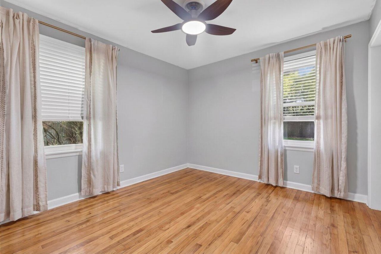 1167 Sherwood Street Photo 21