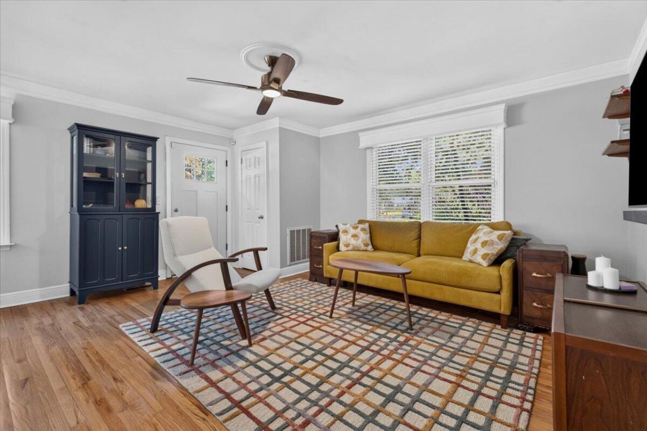 1167 Sherwood Street Photo 5