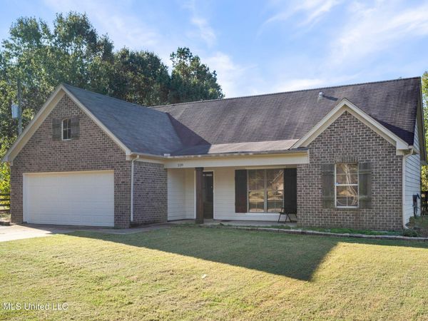 239 Amber Circle, Byhalia, MS 38611