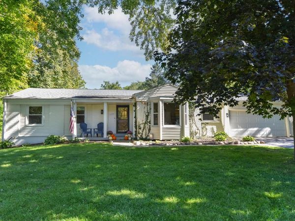 3200 Jerri COURT, Brookfield, WI 53045