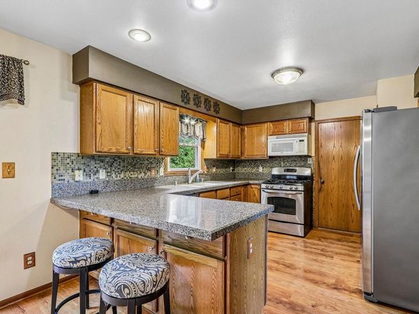28604 Burma LANE, Waterford, WI 53185