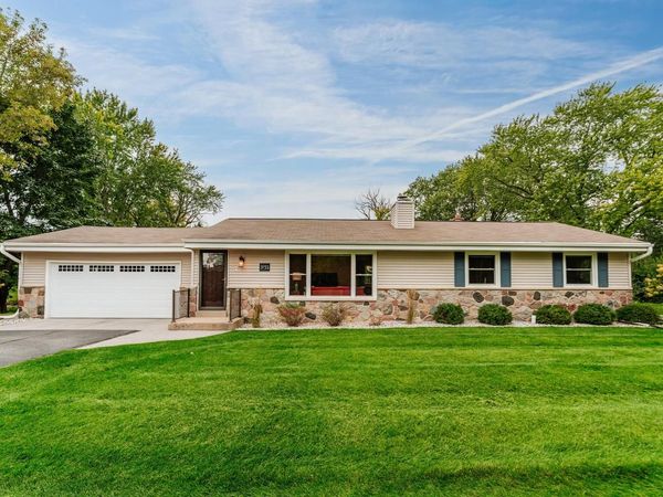 3035 Pilgrim ROAD, Brookfield, WI 53005