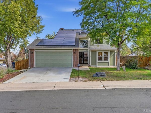 838 S Rifle Court, Aurora, CO 80017