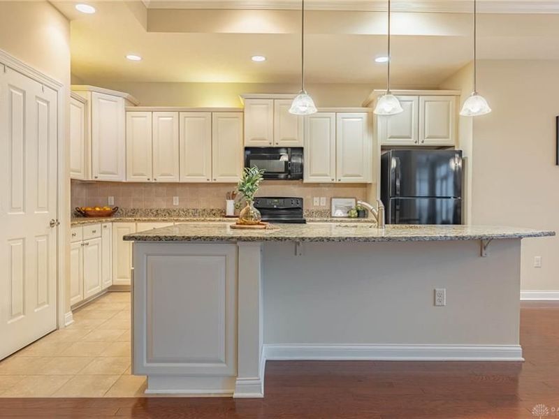 2795 Silver Maple Lane, Beavercreek, OH 45431 Photo 5