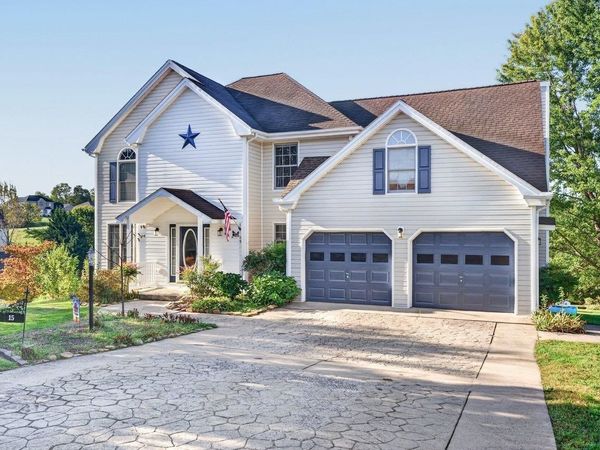 15 MARIE CT, FISHERSVILLE, VA 22939