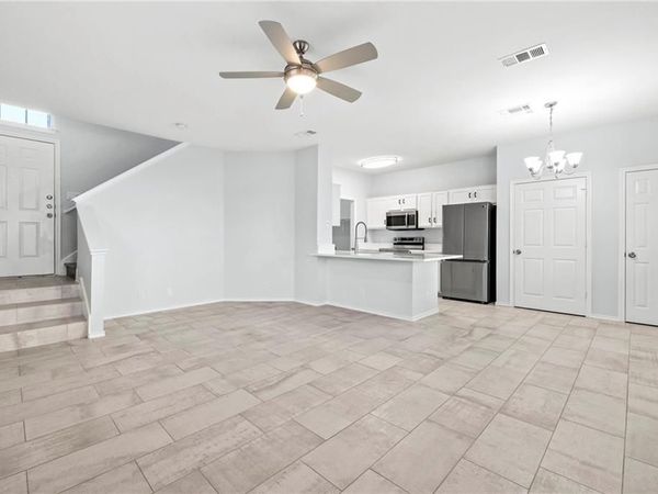 1700 Constantino CIR, Unit B, Austin, TX 78745