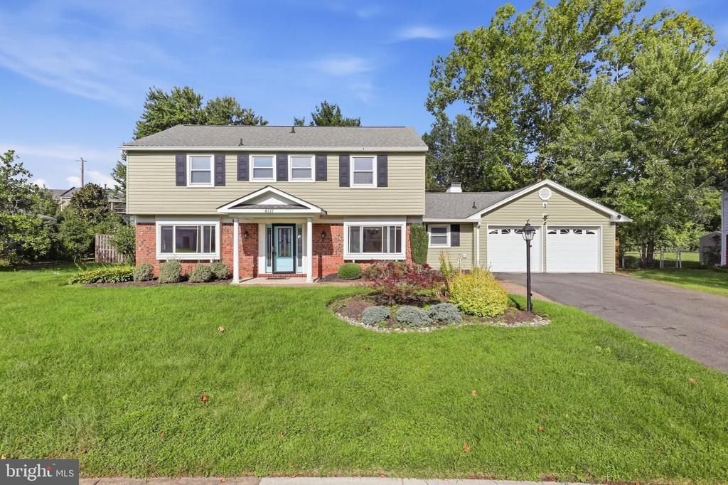 4111 Meadow Hill Lane, Fairfax, VA 22033 Main Photo