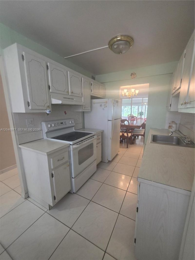 2999 NW 48th Ave, Unit 240, Lauderdale Lakes, FL 33313 Photo