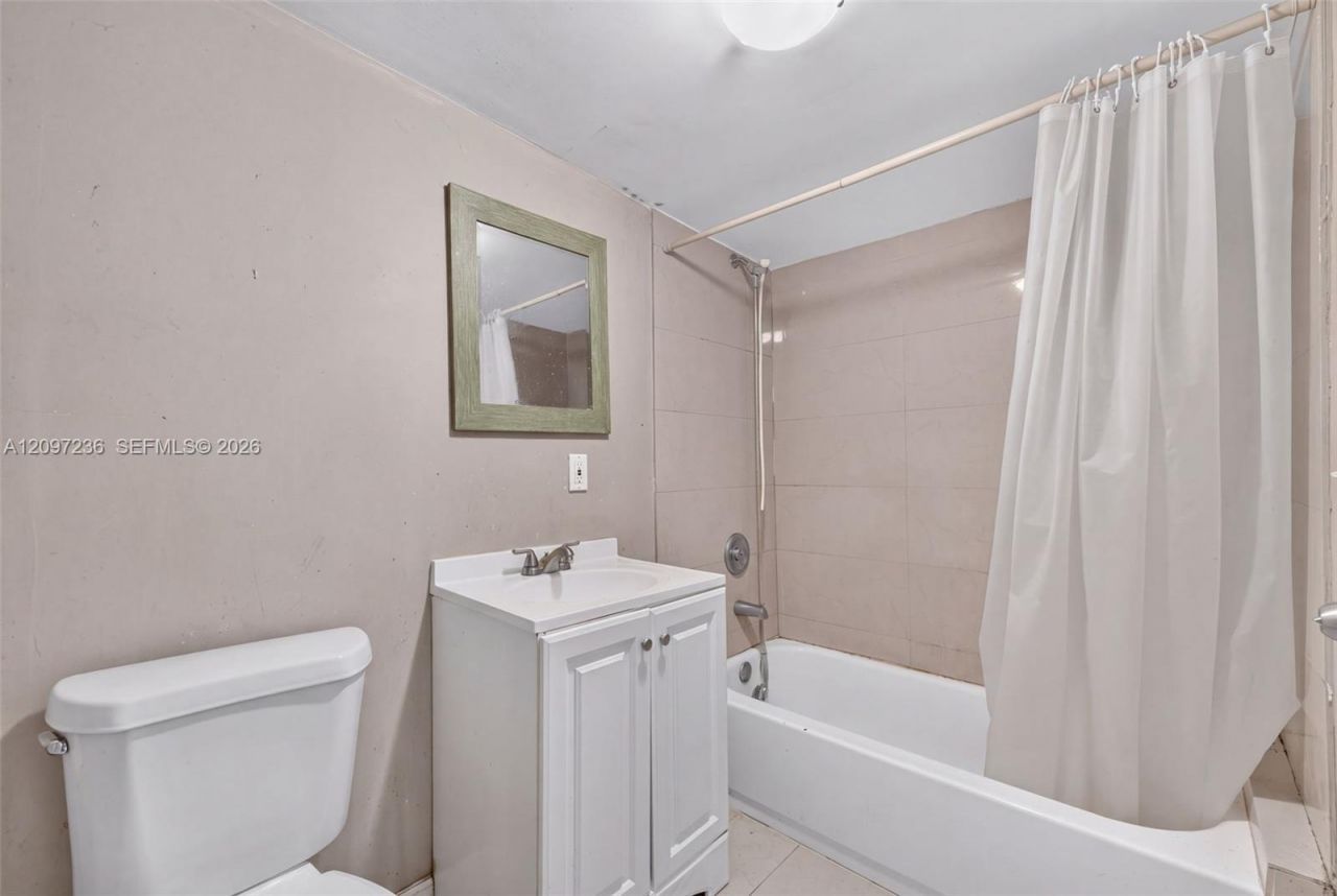 1300 NW 100th St , Miami, FL 33147 Photo