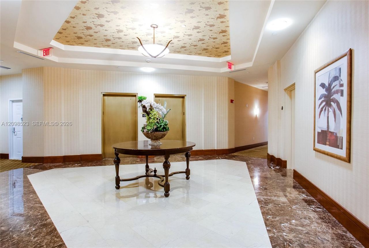 19501 W Country Club Dr , Unit PH-02, Aventura, FL 33180 Photo