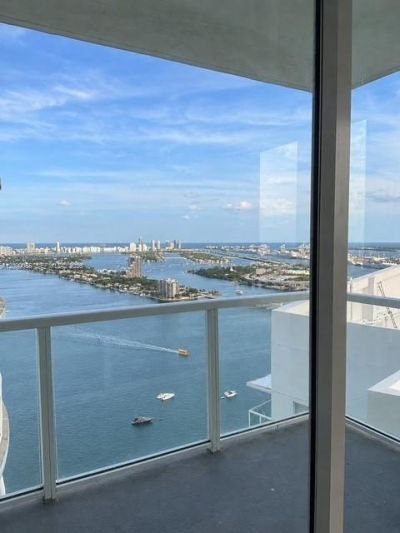 1900 N Bayshore Dr, Unit 4203, Miami, FL 33132 Main Photo