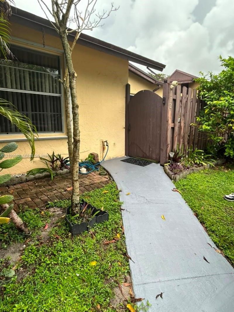 112 Fox Rd , Unit 2-50, Hollywood, FL 33024 Photo