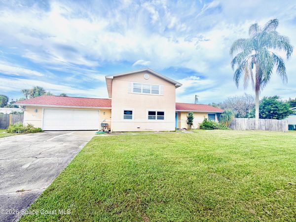 440 Pine Boulevard , Merritt Island, FL 32952