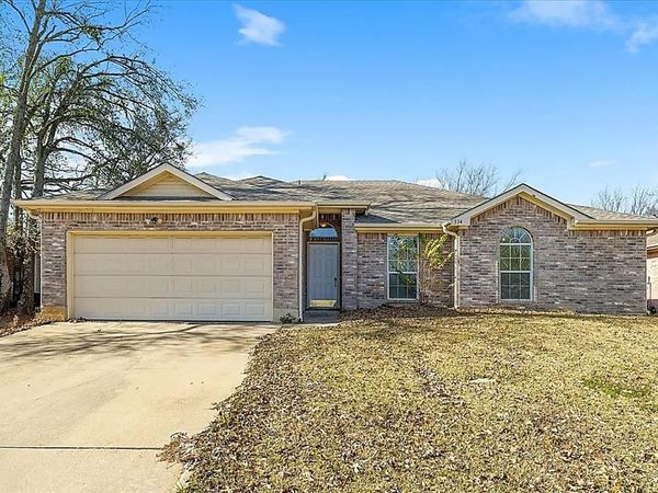 334 River Oaks Lane , Canton, TX 75103