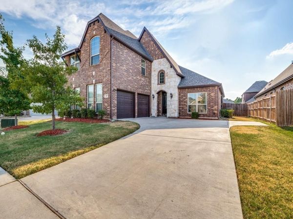 107 Balsam Drive , Red Oak, TX 75154