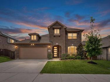 637 Ridgewater Trail, Fort Worth, TX 76131