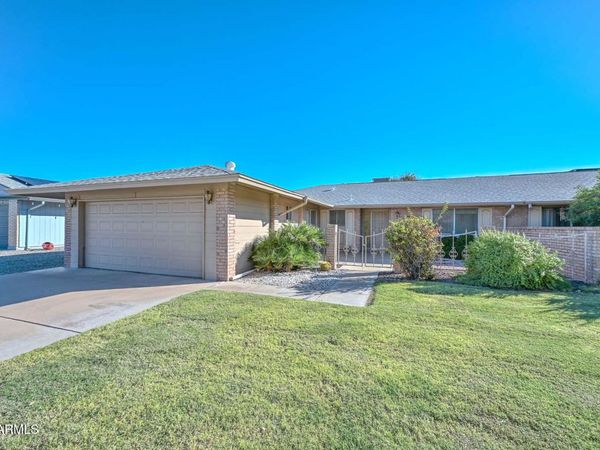 10220 W PINERIDGE Drive, Sun City, AZ 85351