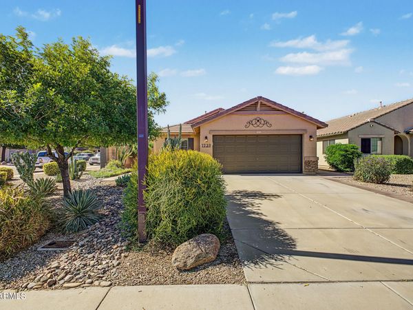 1739 W DESERT CANYON Drive, San Tan Valley, AZ 85144