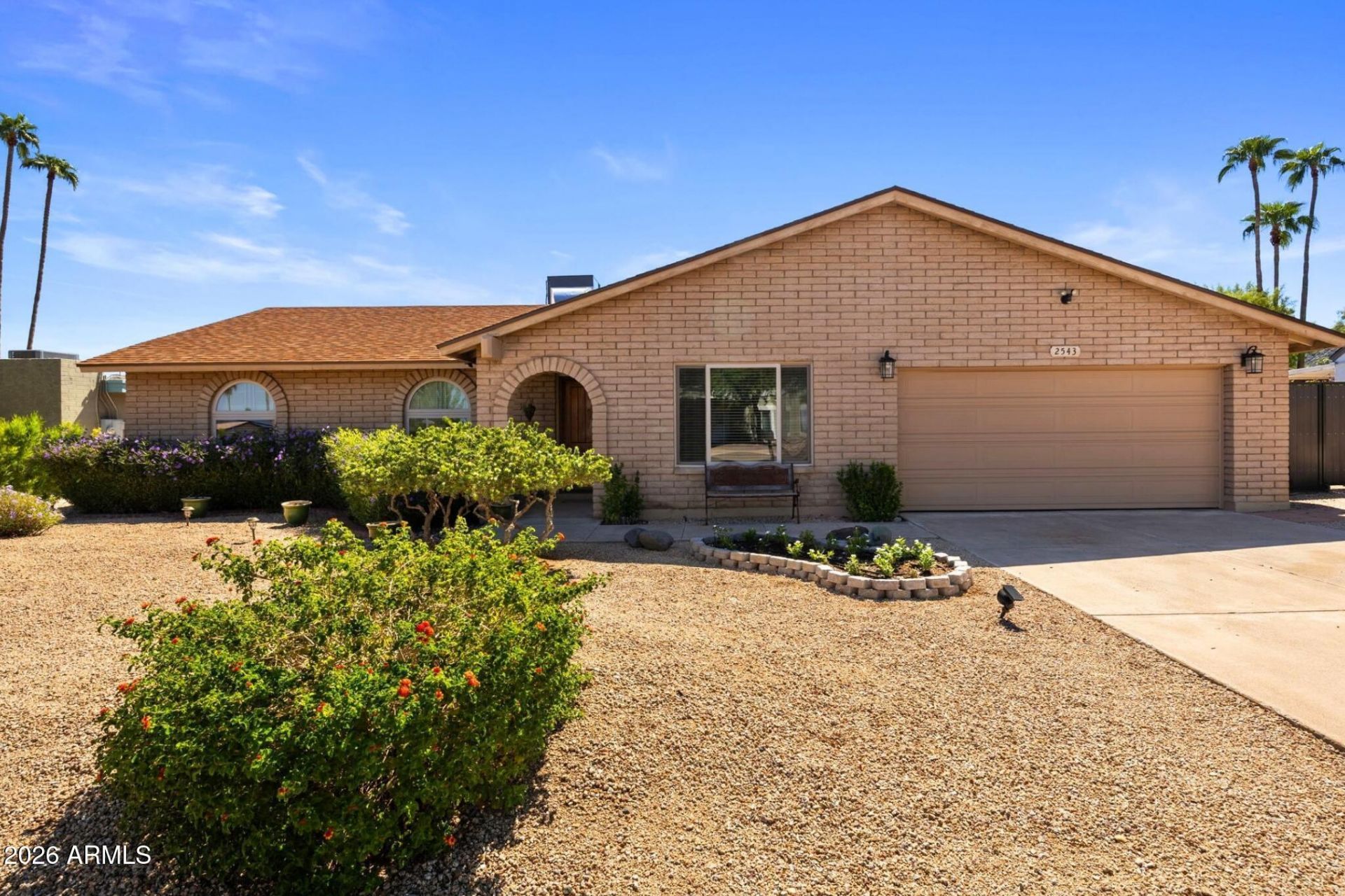 2543 E Mercer Lane, Phoenix, AZ 85028 Main Photo
