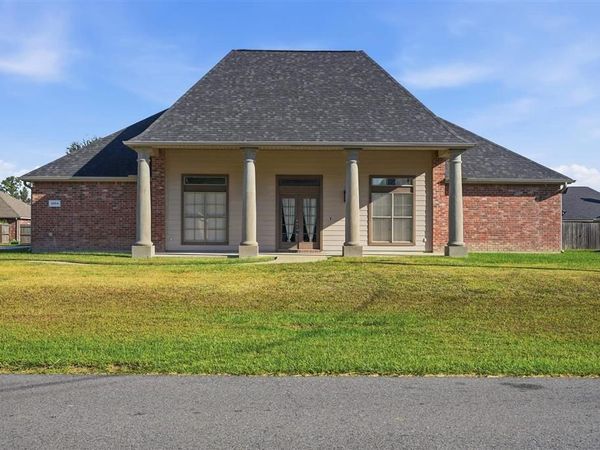 1054 S Kade Lane S, Lake Charles, LA 70605