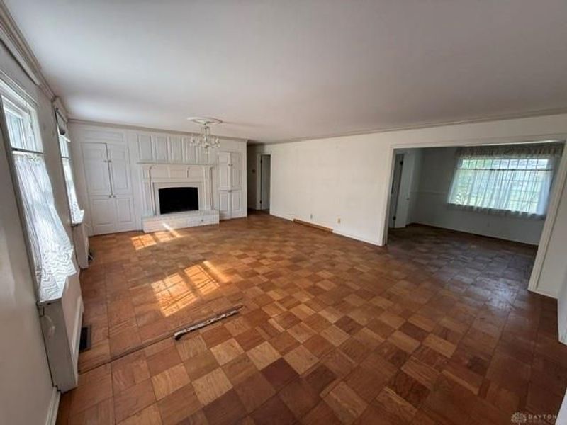 381 Enfield Road, Dayton, OH 45459 Photo 4