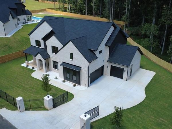 1560 Ewing Chapel Road , Dacula, GA 30019