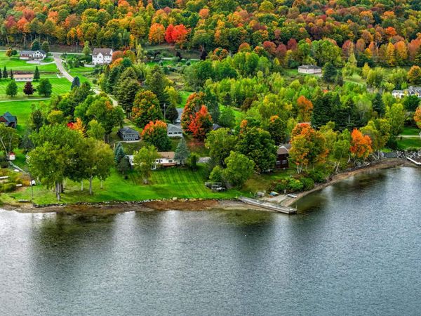 230 Campbell Road, Newport City, VT 05855