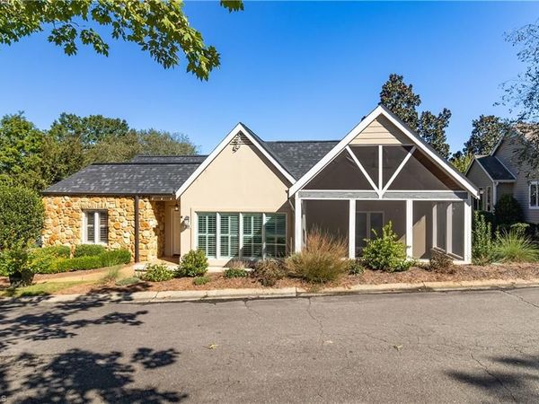 115 Laurel Place , Bermuda Run, NC 27006