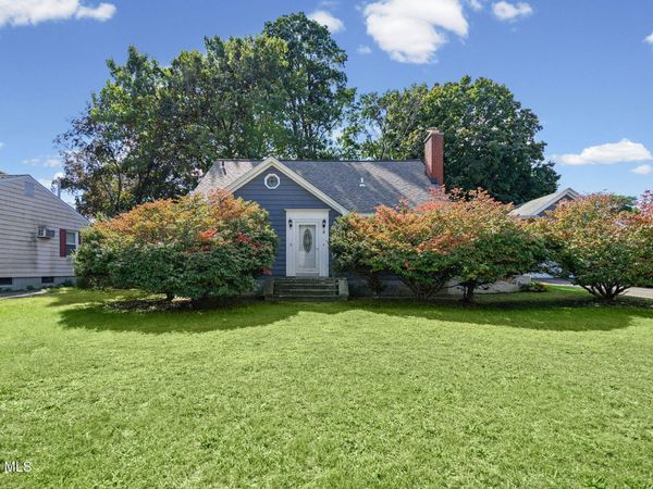 8 Knickerbocker Road, Scotia, NY 12302