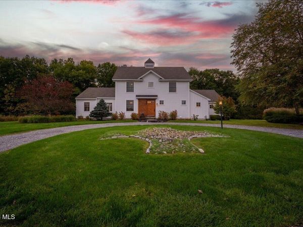 13 Saratoga Farm Road, Malta, NY 12020