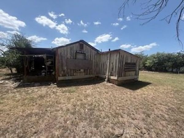 1102 S Mesquite Street , Brady, TX 76825