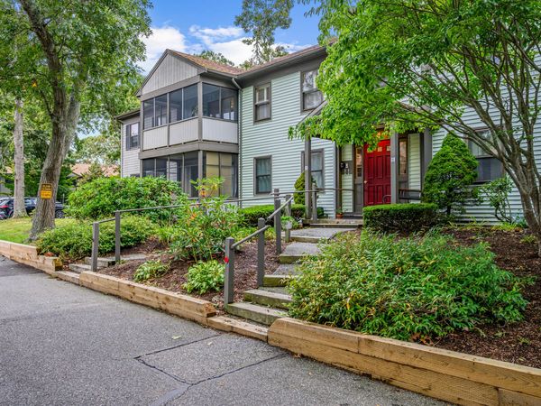 14 Harold Street, Unit APT 4E, Harwich Port, MA 02646