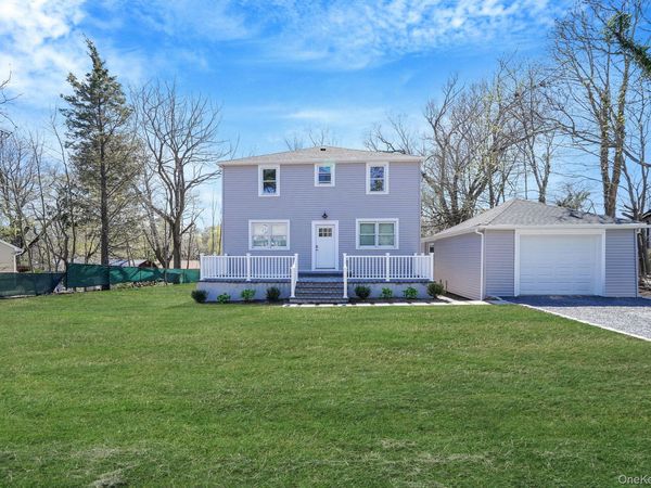 2939 N Wading River Road , Wading River, NY 11792