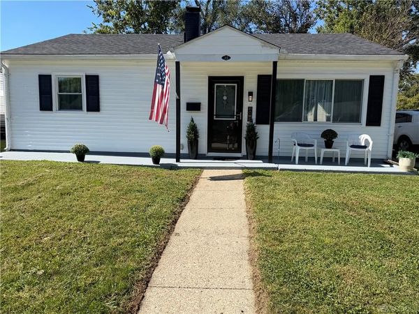 15 Thornton Drive, Fairborn, OH 45324