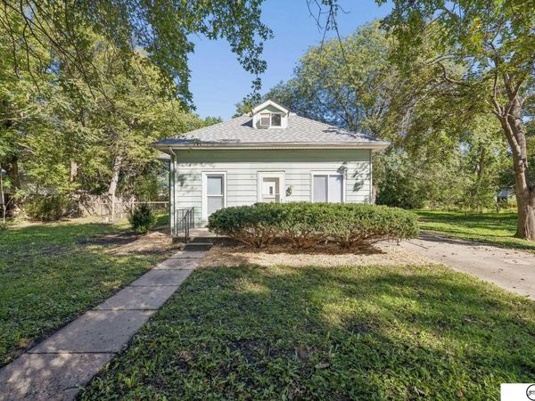 3918 Madison Avenue, Lincoln, NE 68504