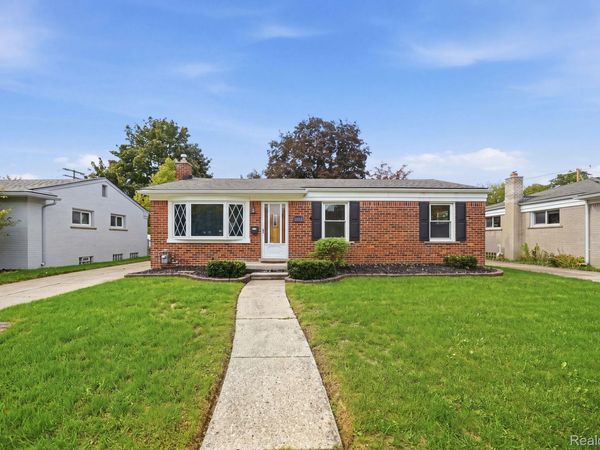 9293 Virginia Street , Livonia, Mi 48150